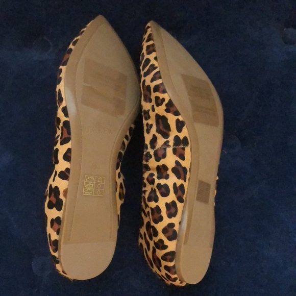 NWOT Leopard Ballet Flat - Picture 3 of 5